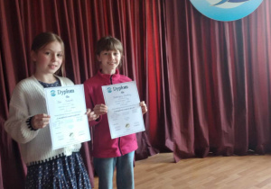 Podium w XIII edycji Wojewódzkiego Konkursu Szaradziarskiego "Łamigłówki Mądrej Główki"
