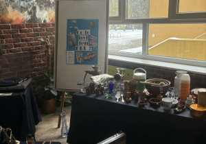 Wystawa przedmiotów z lat osiemdziesiątych.